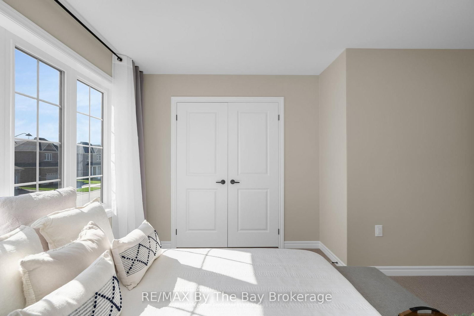 214 Cubitt Street • Clearview, ON photo 26