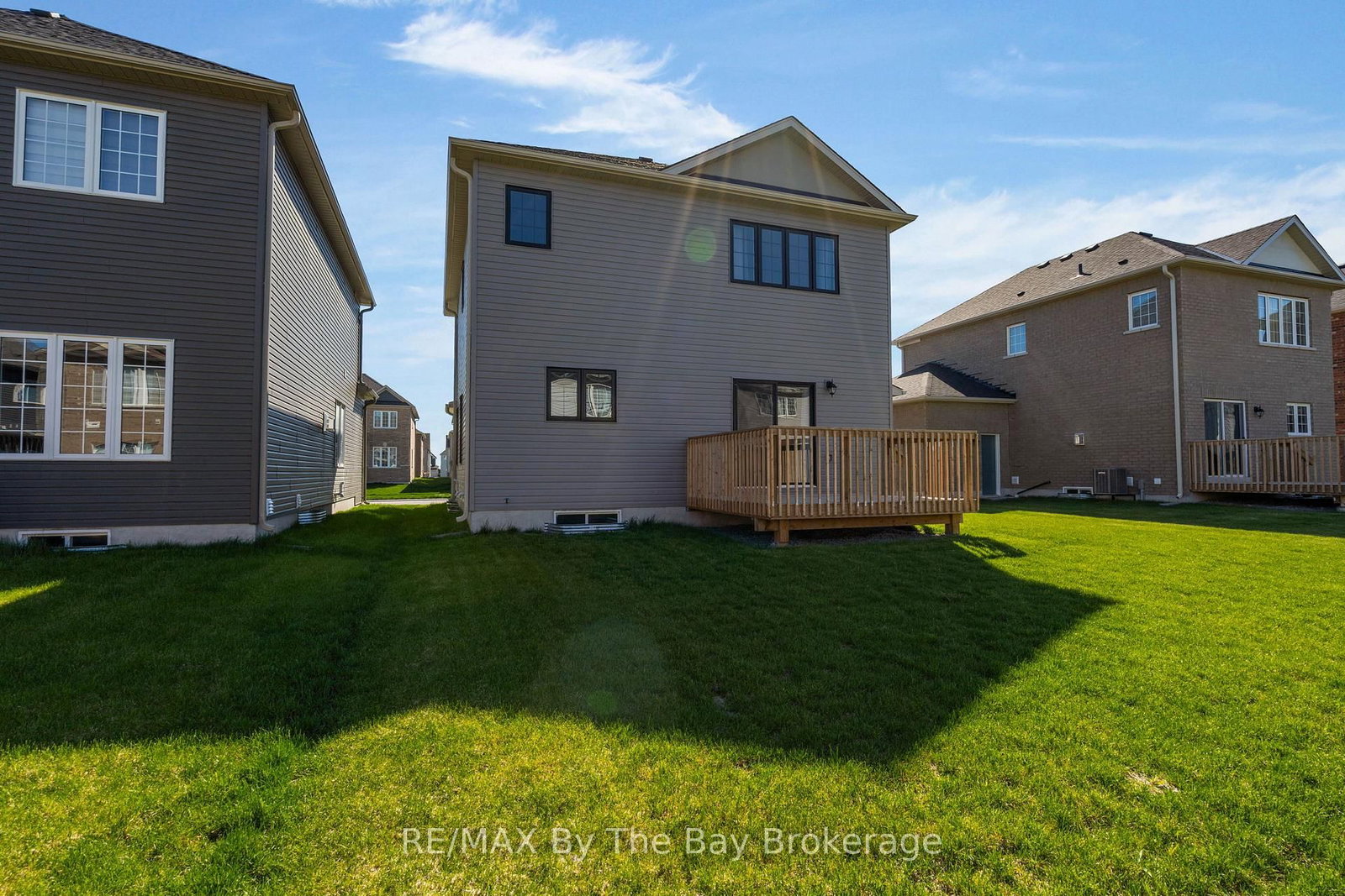 214 Cubitt Street • Clearview, ON photo 32