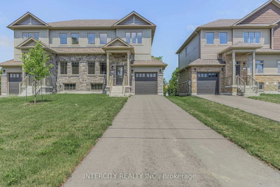 327 Quebec Street • Clearview, ON photo 2