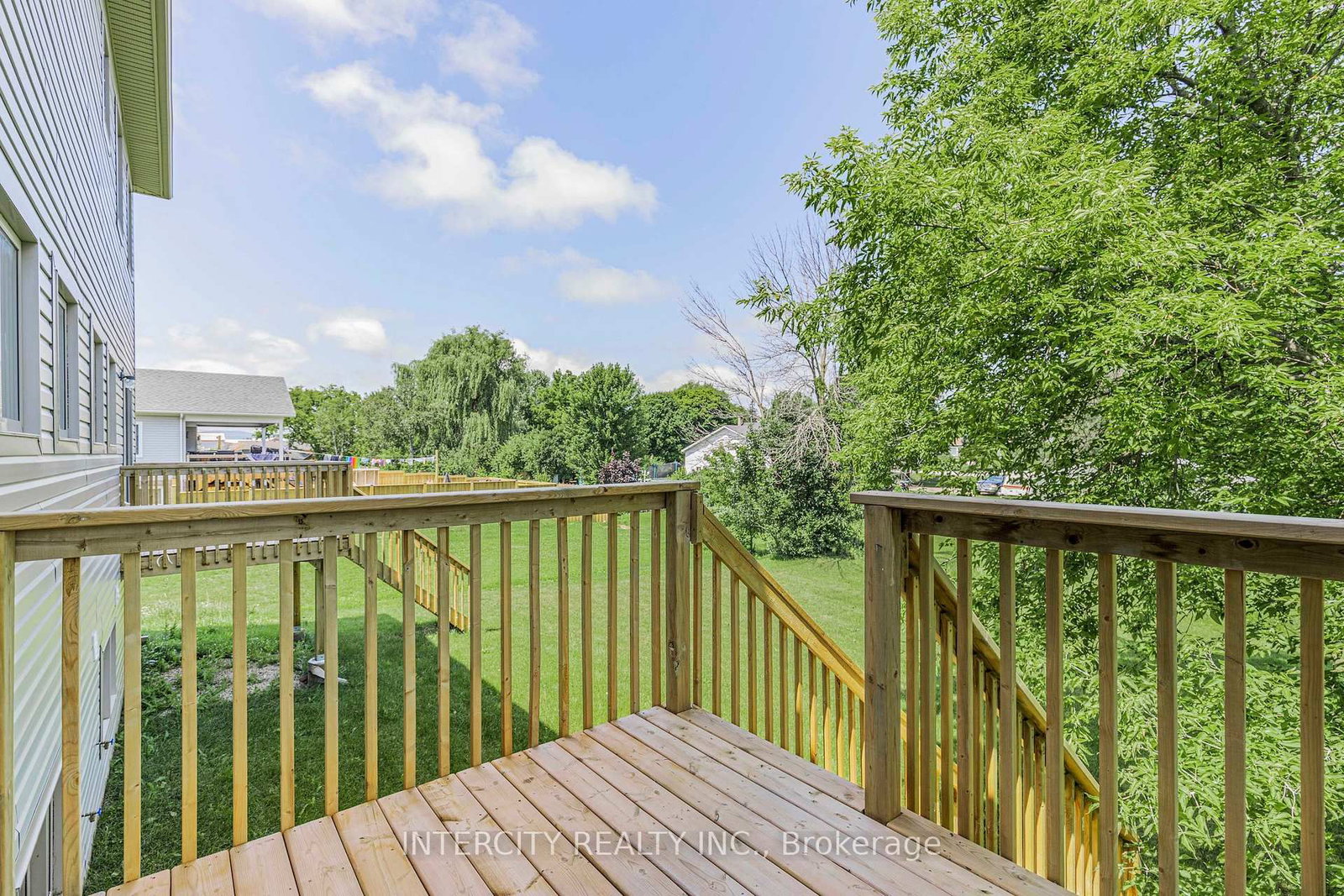 327 Quebec Street • Clearview, ON photo 32