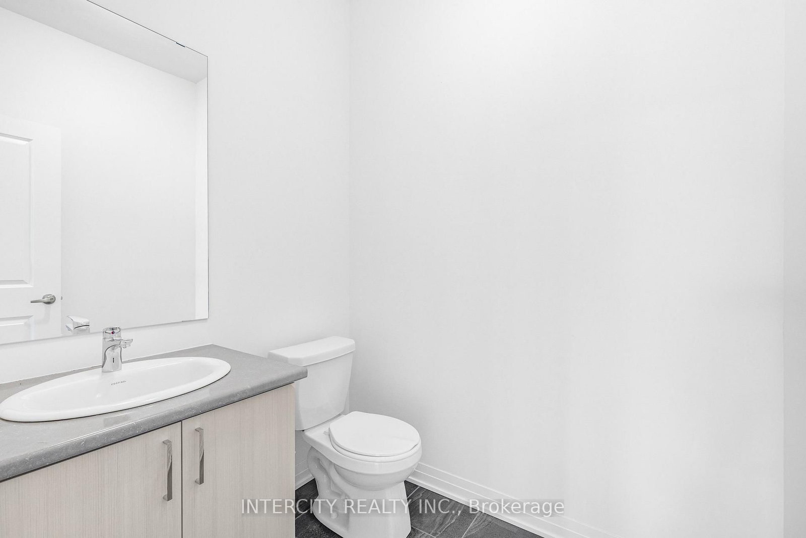 345 Quebec Street • Clearview, ON photo 13