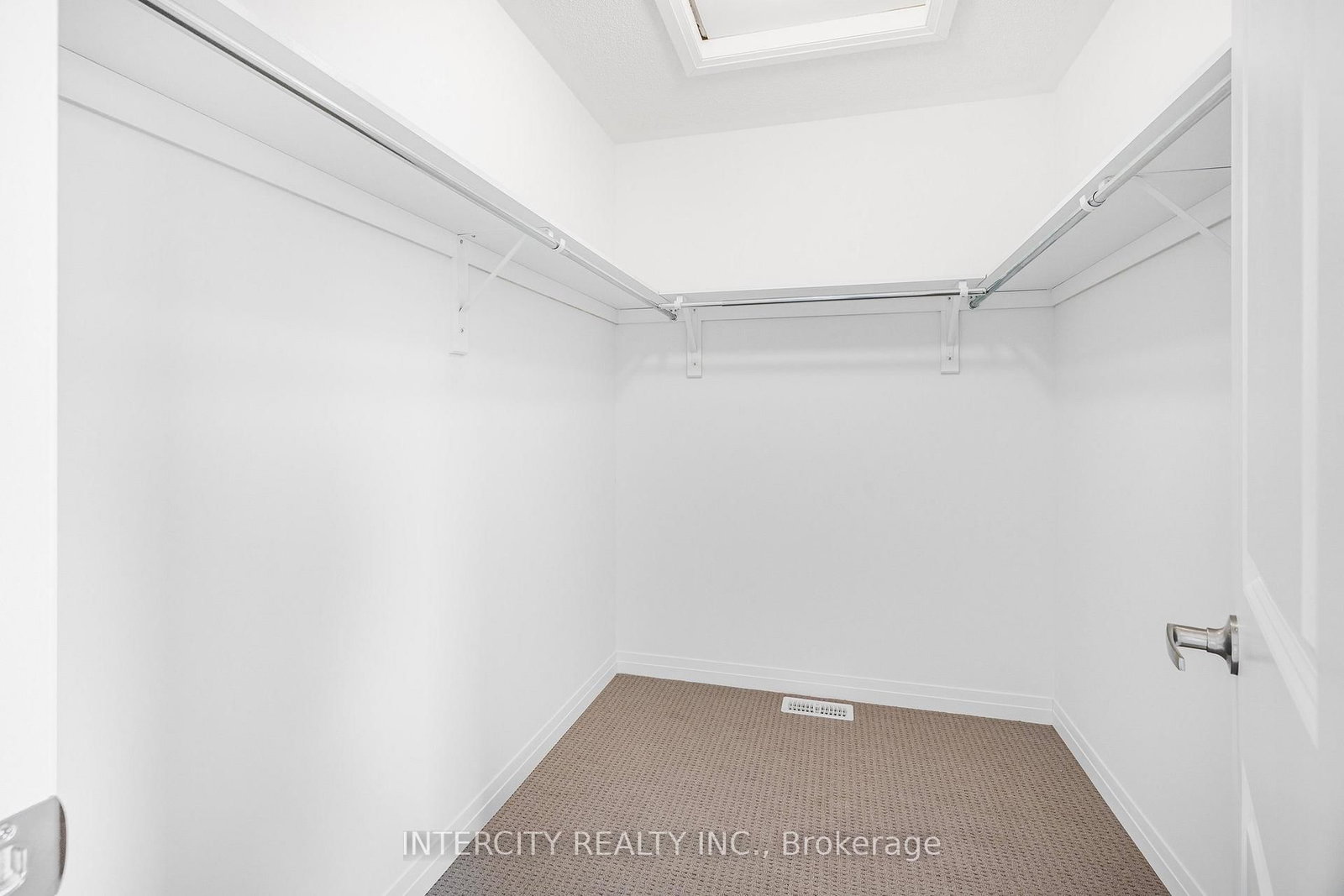 345 Quebec Street • Clearview, ON photo 20