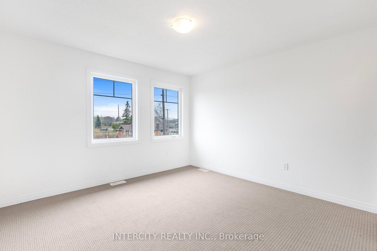 345 Quebec Street • Clearview, ON photo 23