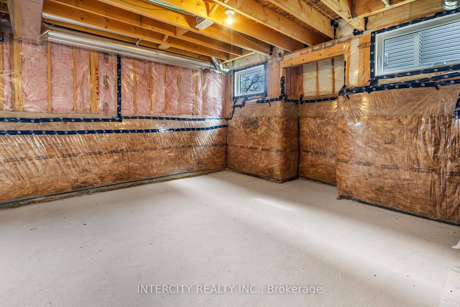345 Quebec Street • Clearview, ON photo 29