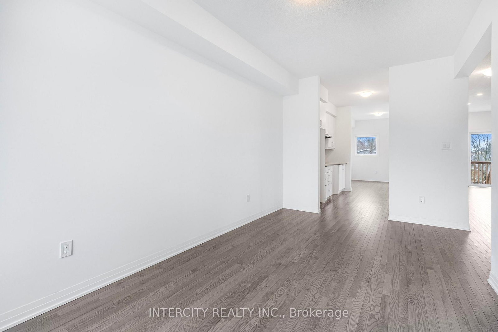 345 Quebec Street • Clearview, ON photo 5