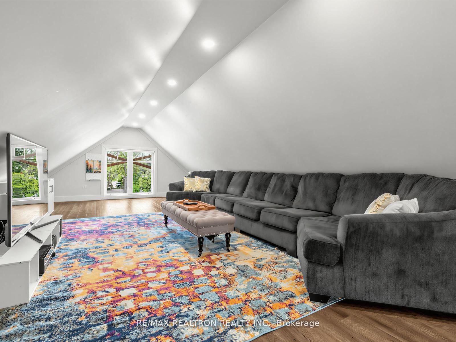 115 Clapperton Street • Barrie, ON photo 21