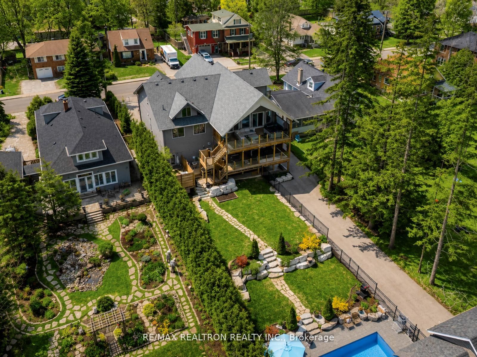115 Clapperton Street • Barrie, ON photo 45