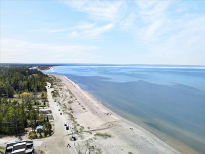 764 River Road E • #209 • Wasaga Beach, ON photo 5