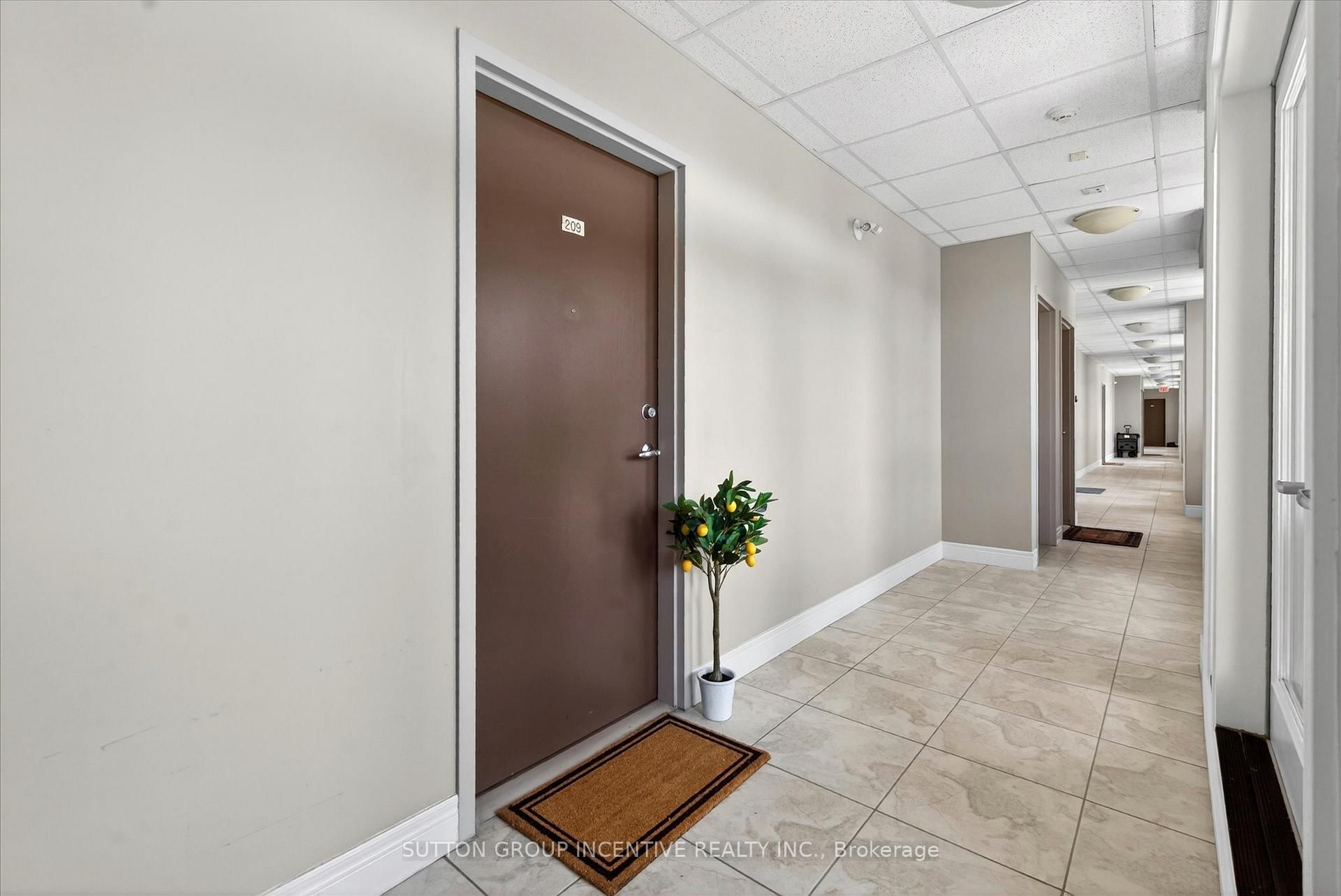 764 River Road E, Unit 209