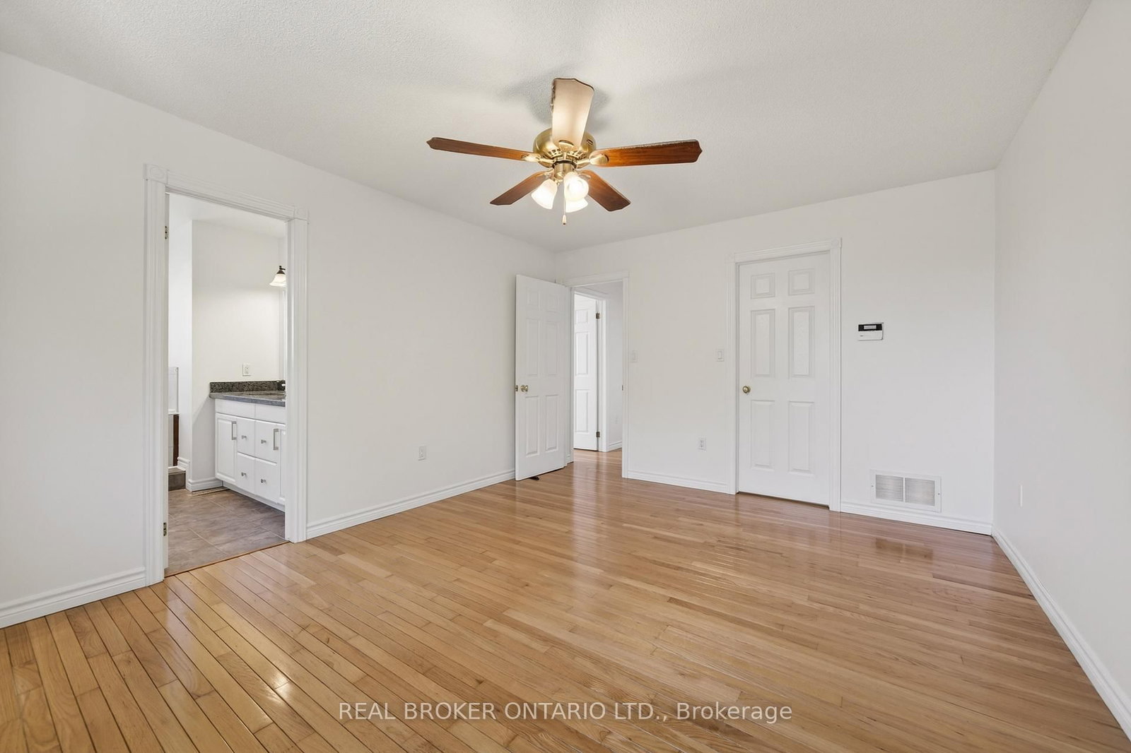 198 Columbia Road • Barrie, ON photo 21