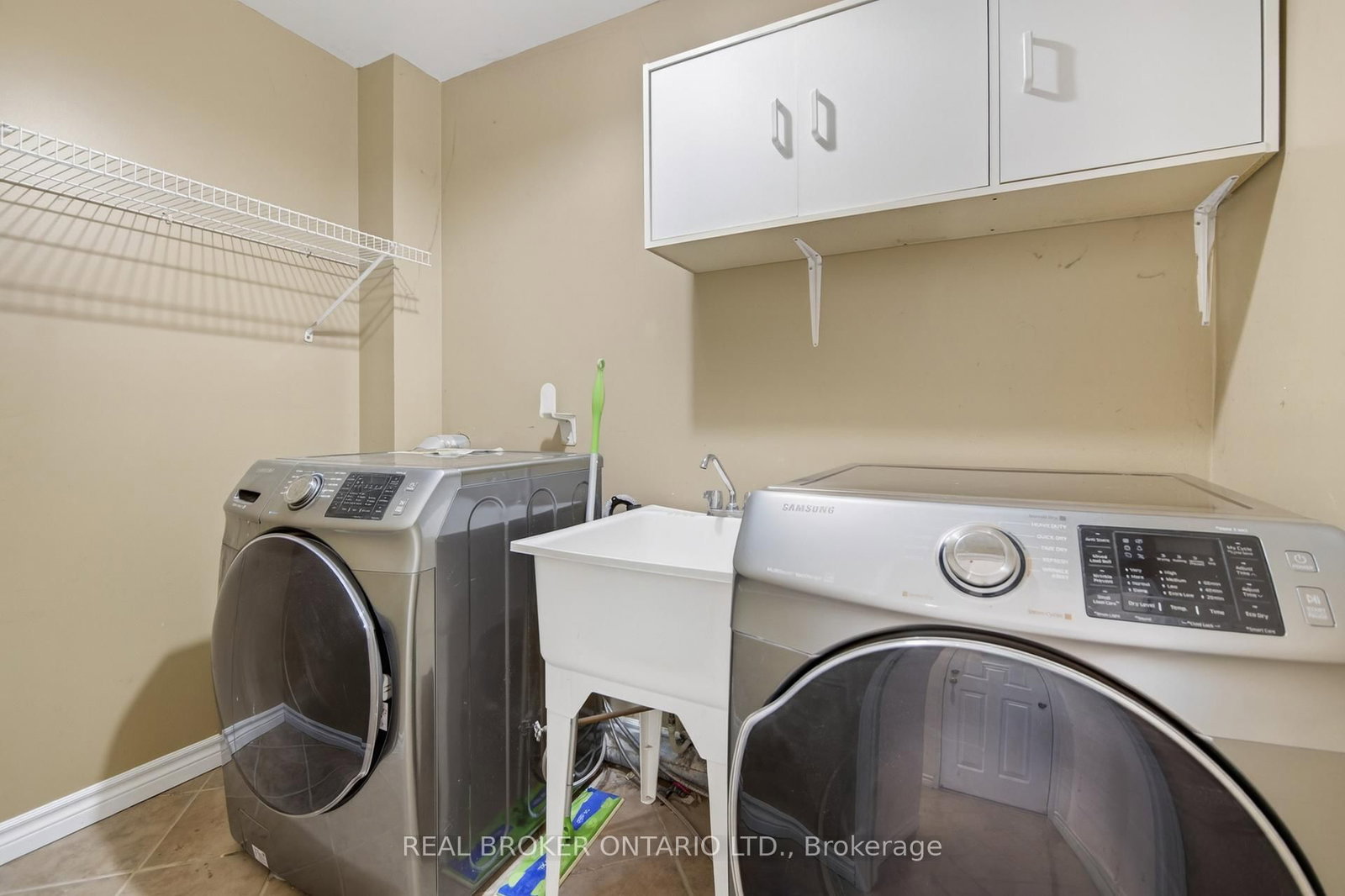 198 Columbia Road • Barrie, ON photo 28