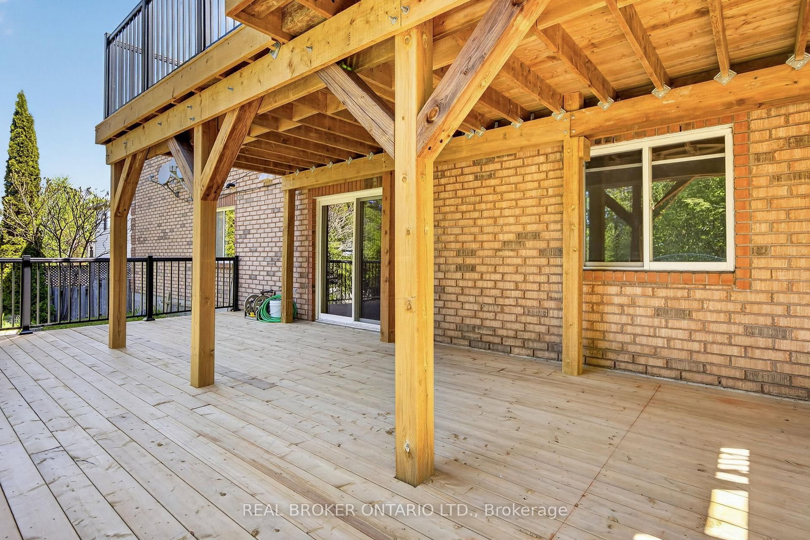 198 Columbia Road • Barrie, ON photo 33
