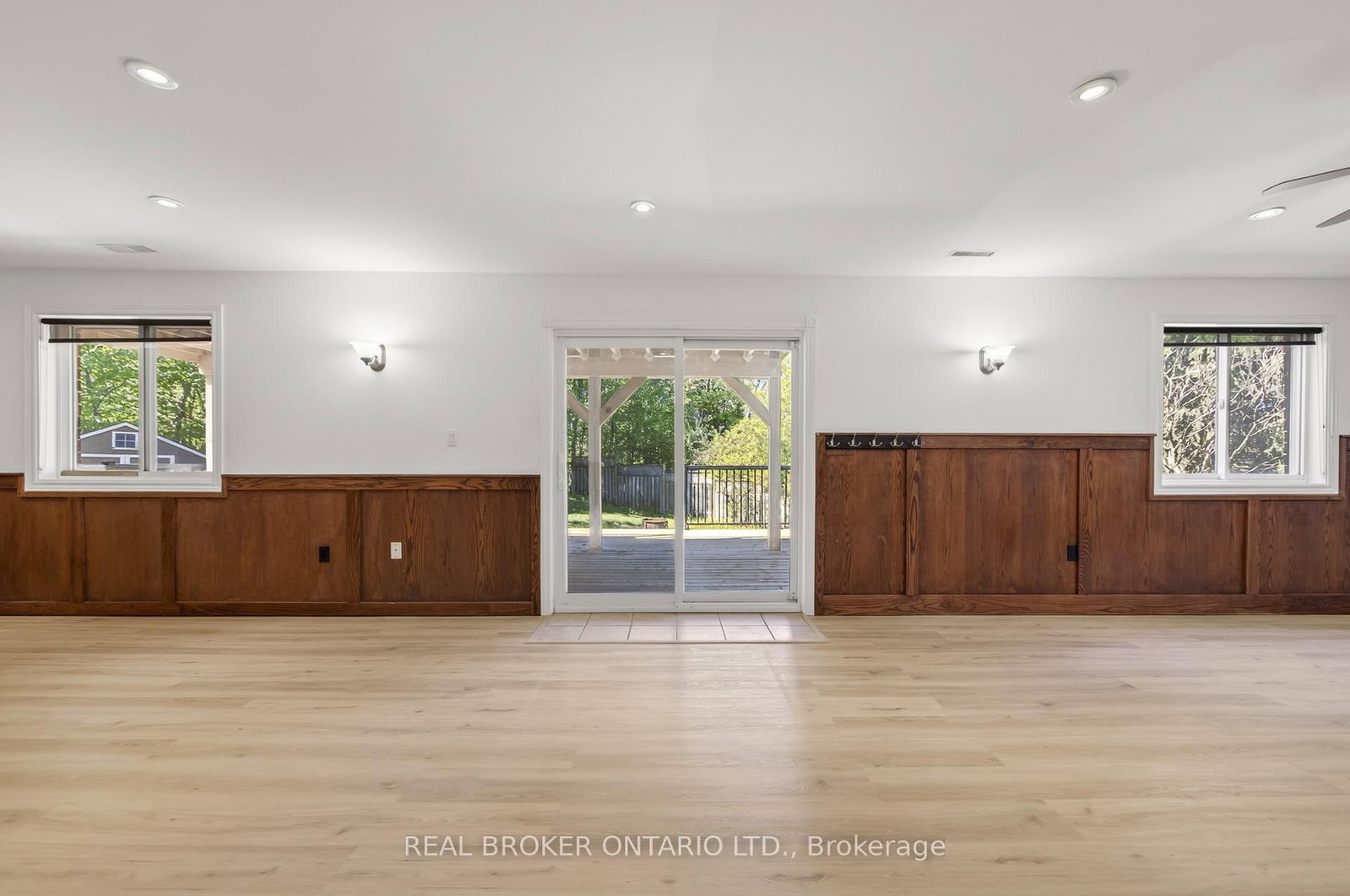 198 Columbia Road • Barrie, ON photo 41