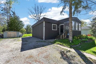 19 Poplar Crescent • Ramara, ON photo 4