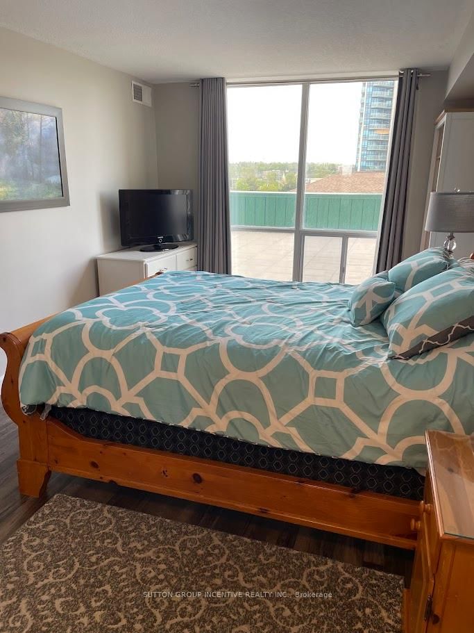 65 Ellen Street • #111 • Barrie, ON photo 7