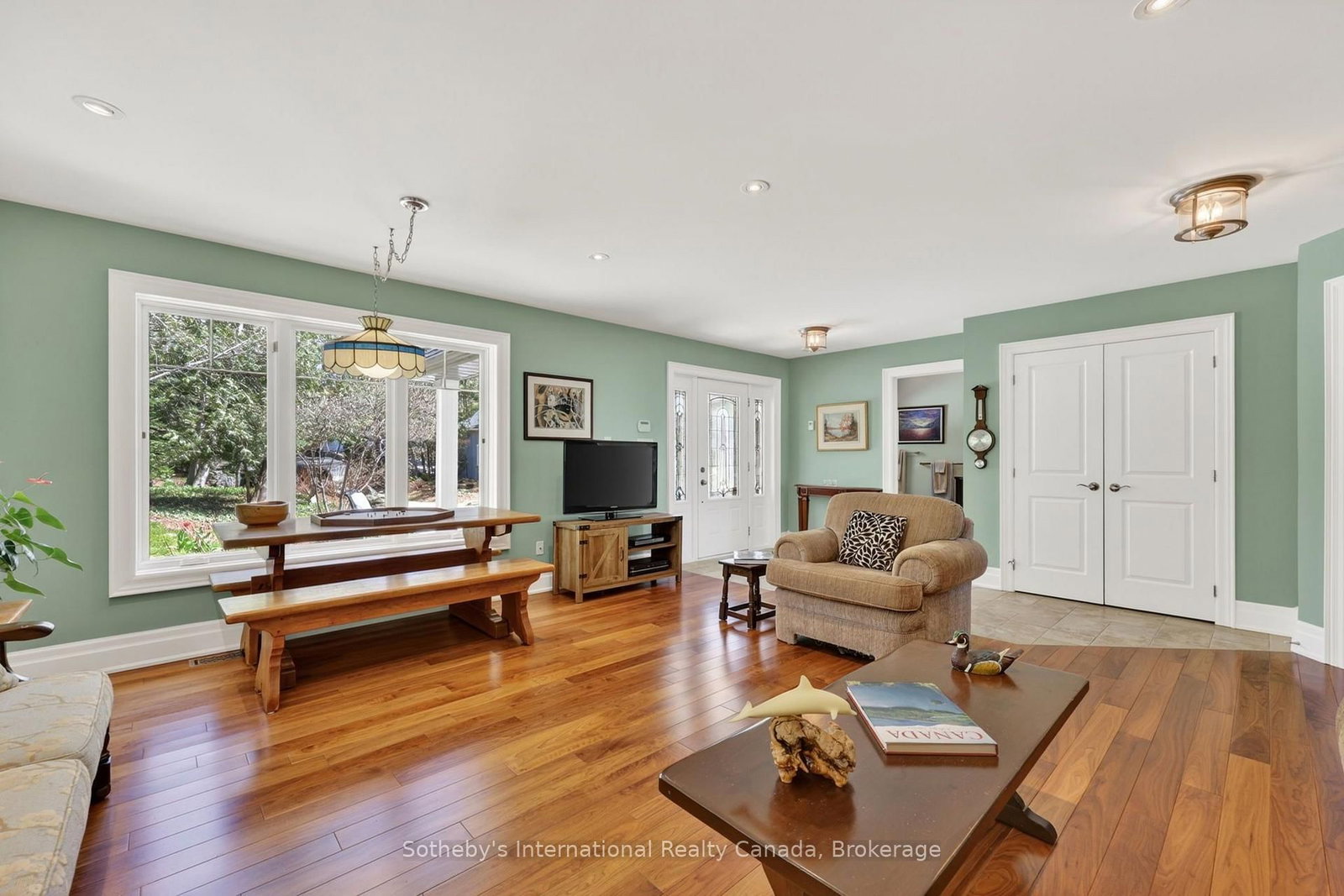 1036 River Road E • Wasaga Beach, ON photo 13