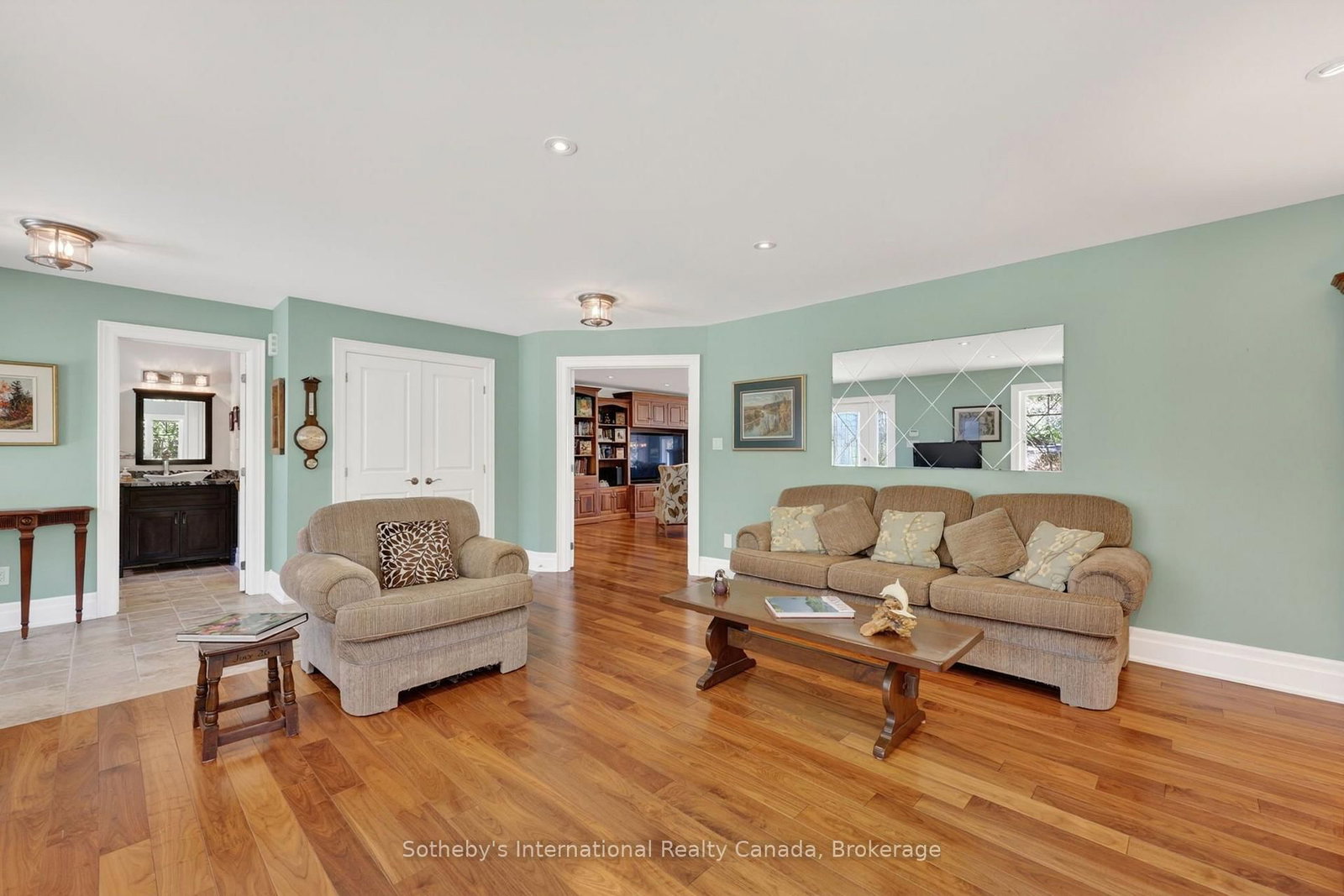 1036 River Road E • Wasaga Beach, ON photo 14