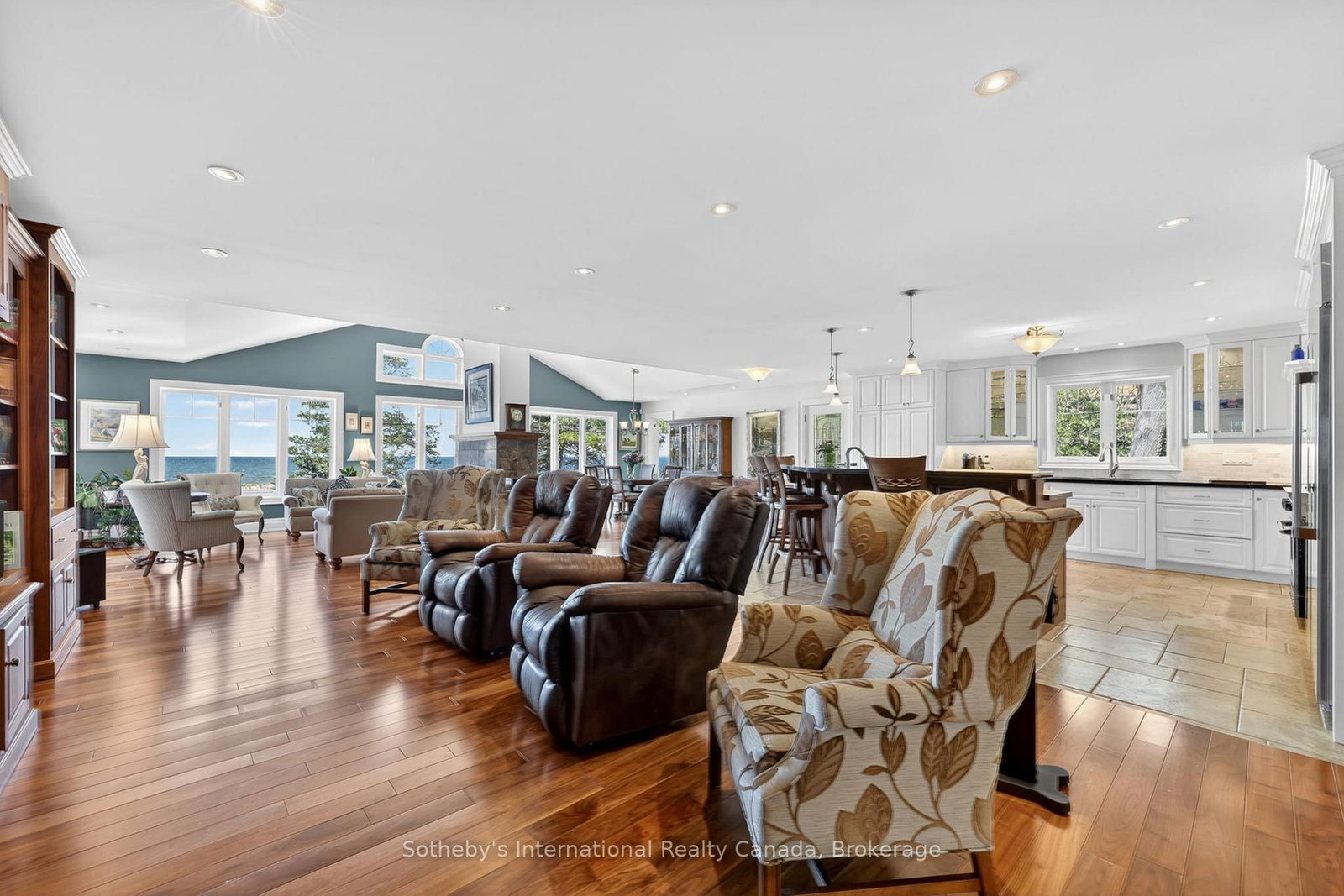 1036 River Road E • Wasaga Beach, ON photo 15