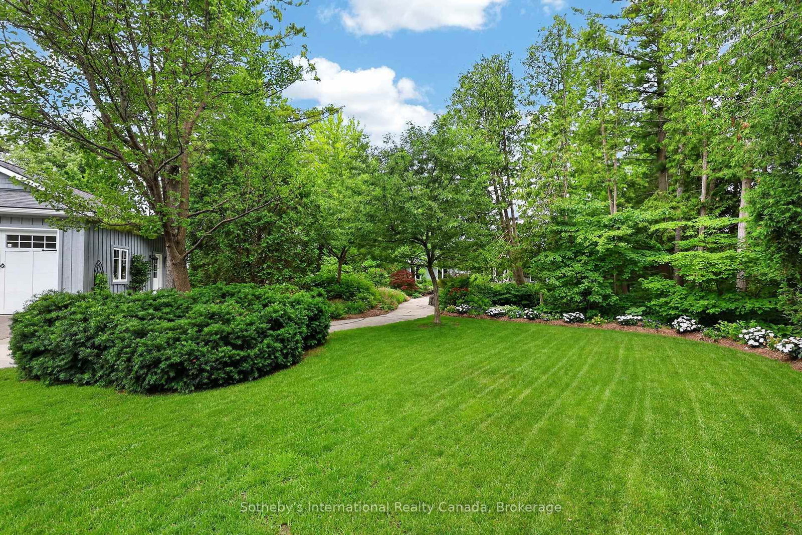 1036 River Road E • Wasaga Beach, ON photo 7