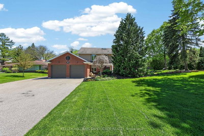 76 Royal Oak Drive