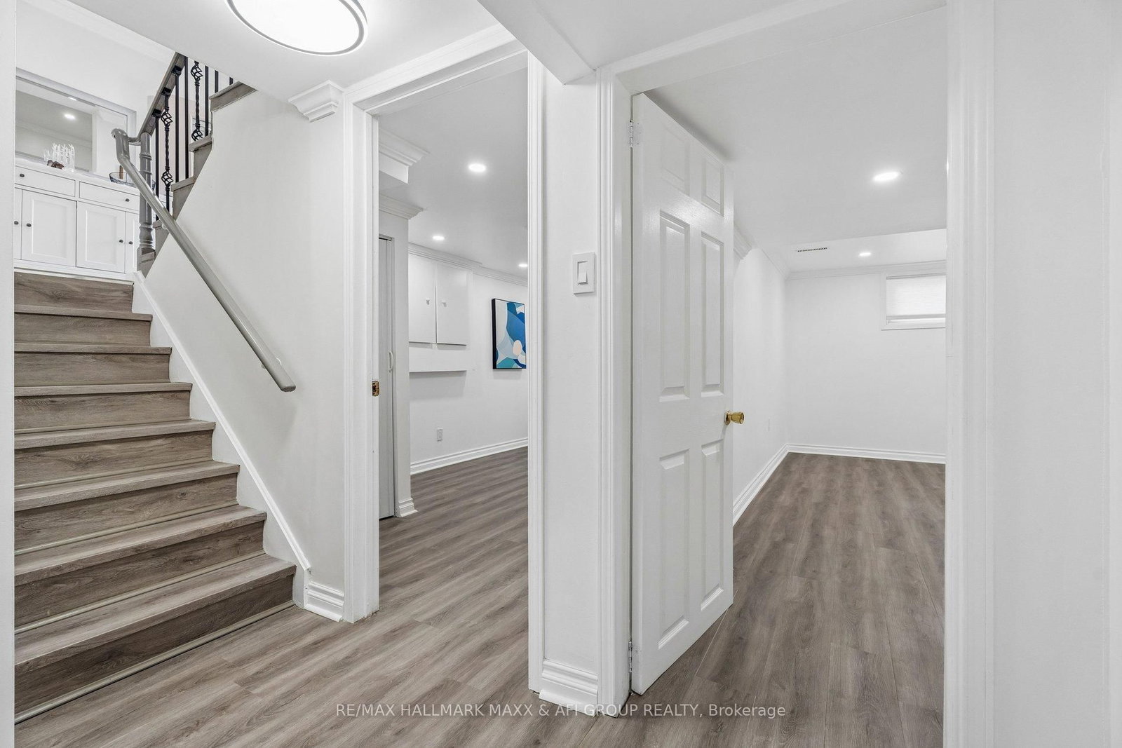 11 Charlotte Court • Barrie, ON photo 32