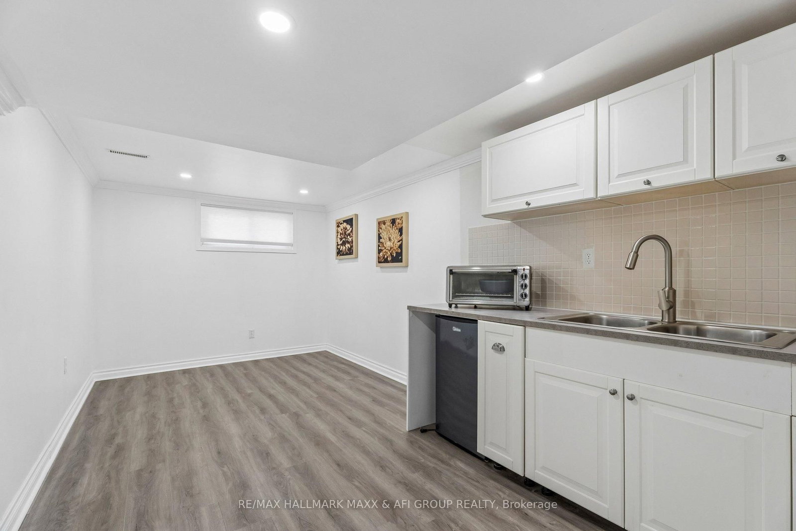 11 Charlotte Court • Barrie, ON photo 38
