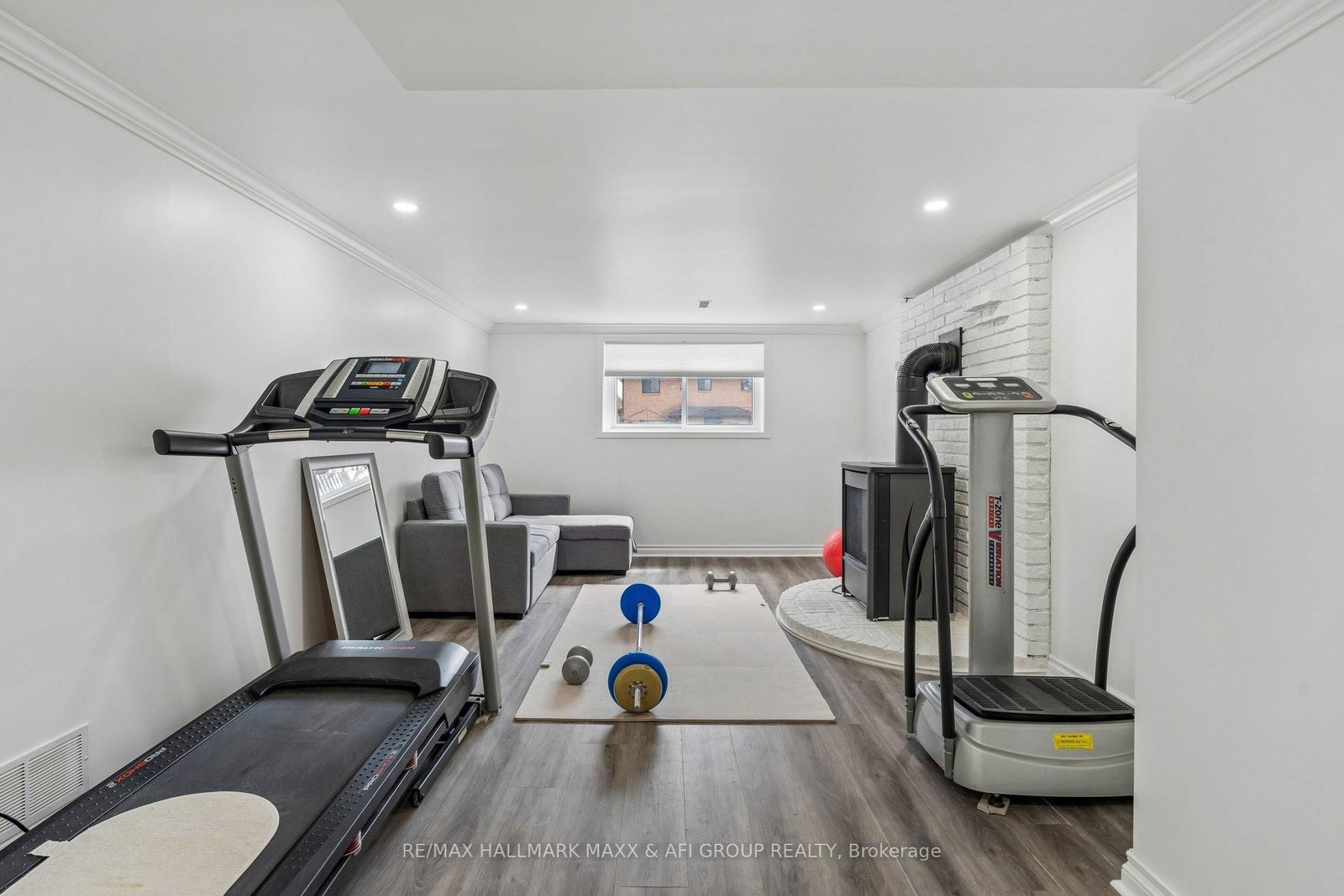 11 Charlotte Court • Barrie, ON photo 41