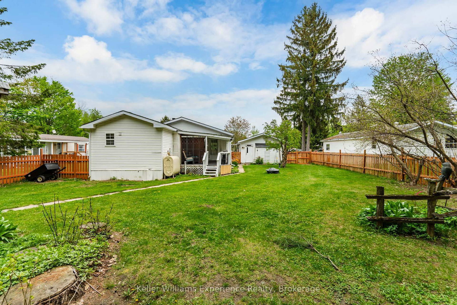 5411 Elliott Side Road • #15 • Tay, ON photo 31