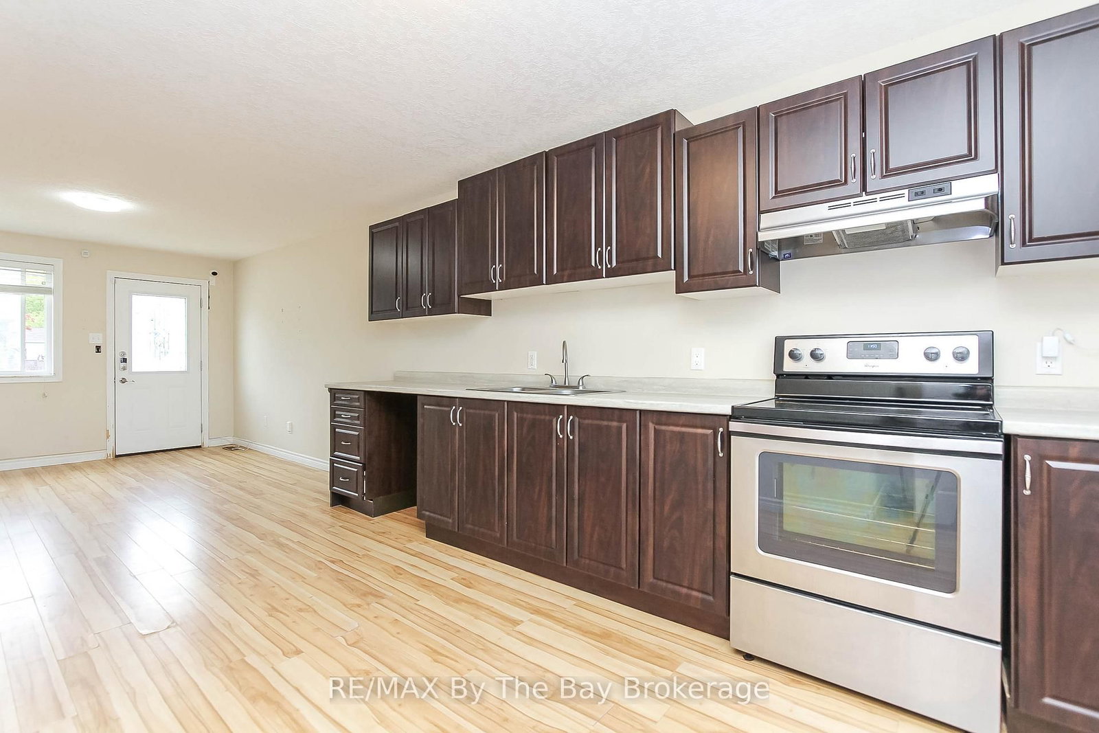 24 Glenwood Drive • Wasaga Beach, ON photo 13