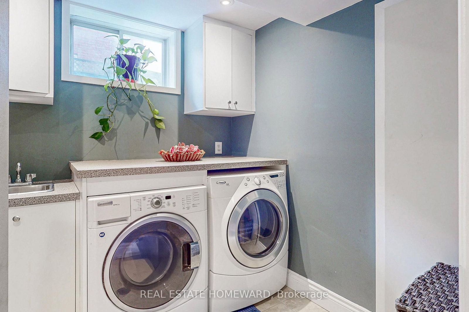 20 MASTERS Drive • Barrie, ON photo 38