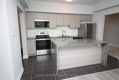 5 Chef Lane • #108 • Barrie, ON photo 9