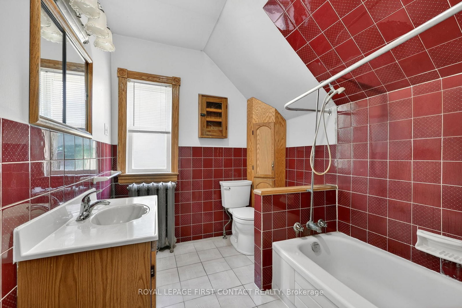202 Bradford Street • Barrie, ON photo 20
