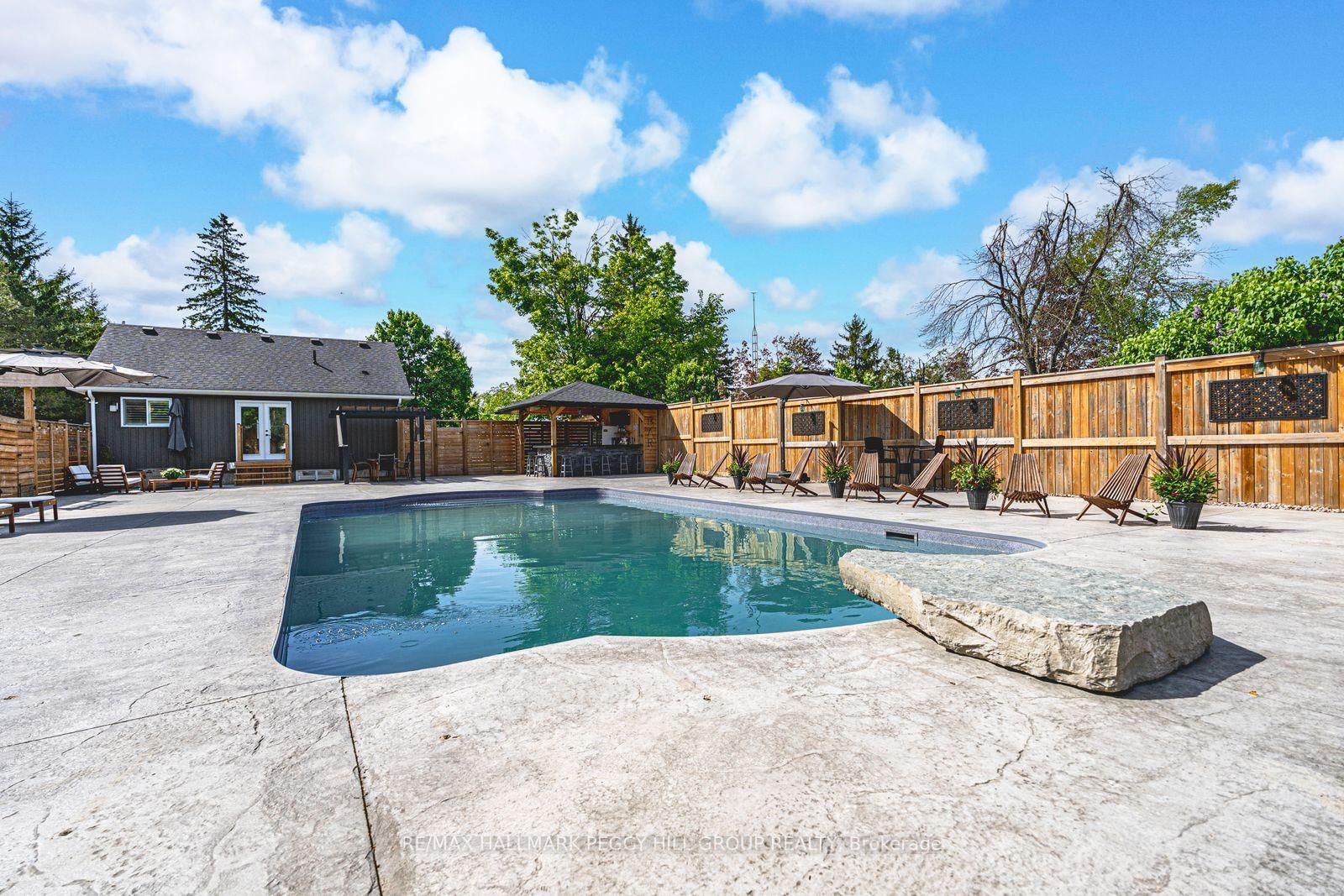 2484 Highway 11 S • Oro-Medonte, ON photo 3