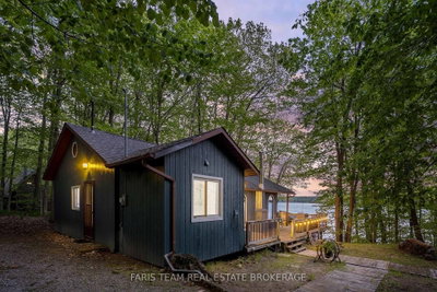 112 Farlain Lake Road E — photo 2