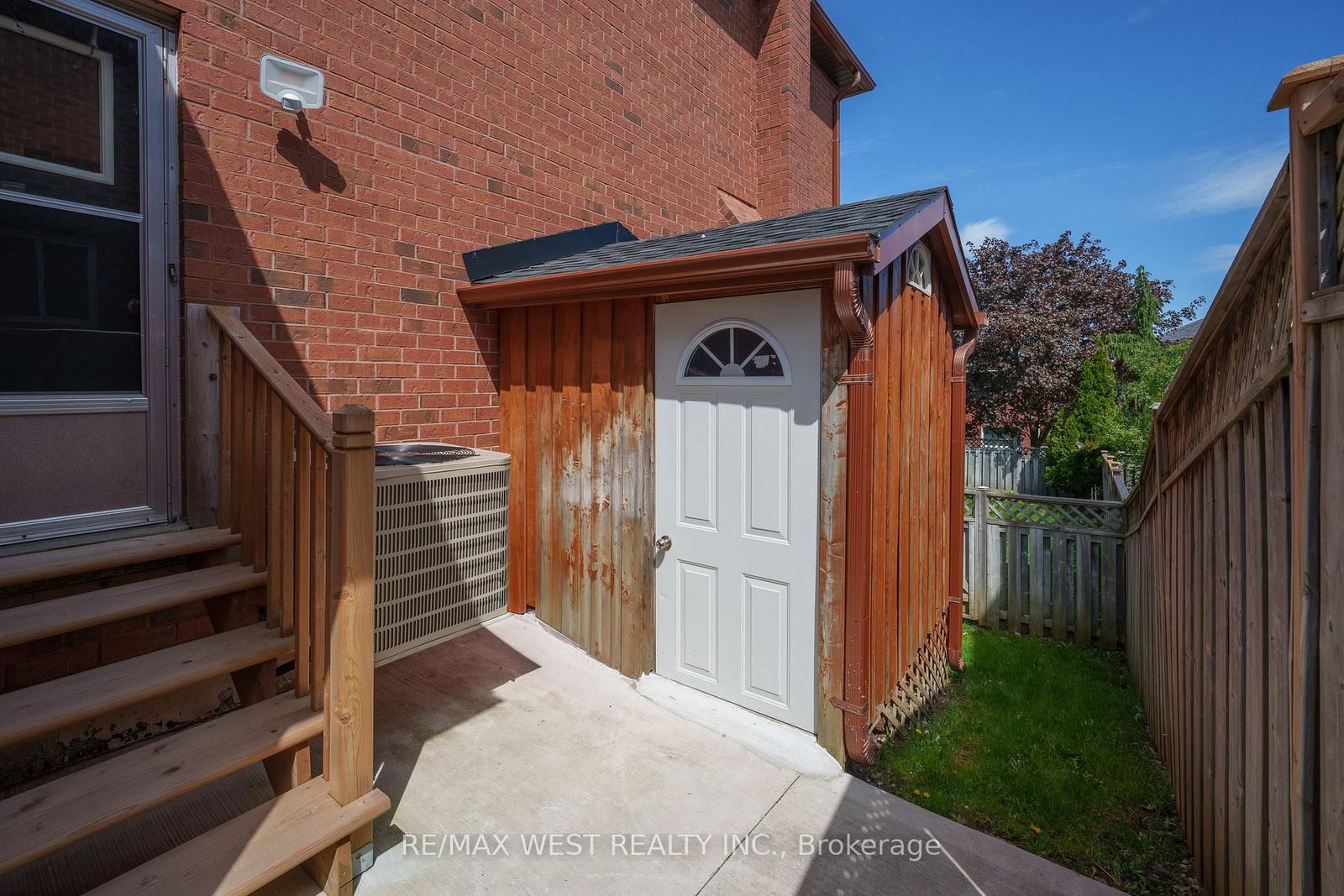 27 Golden Meadow Road • Barrie, ON photo 43