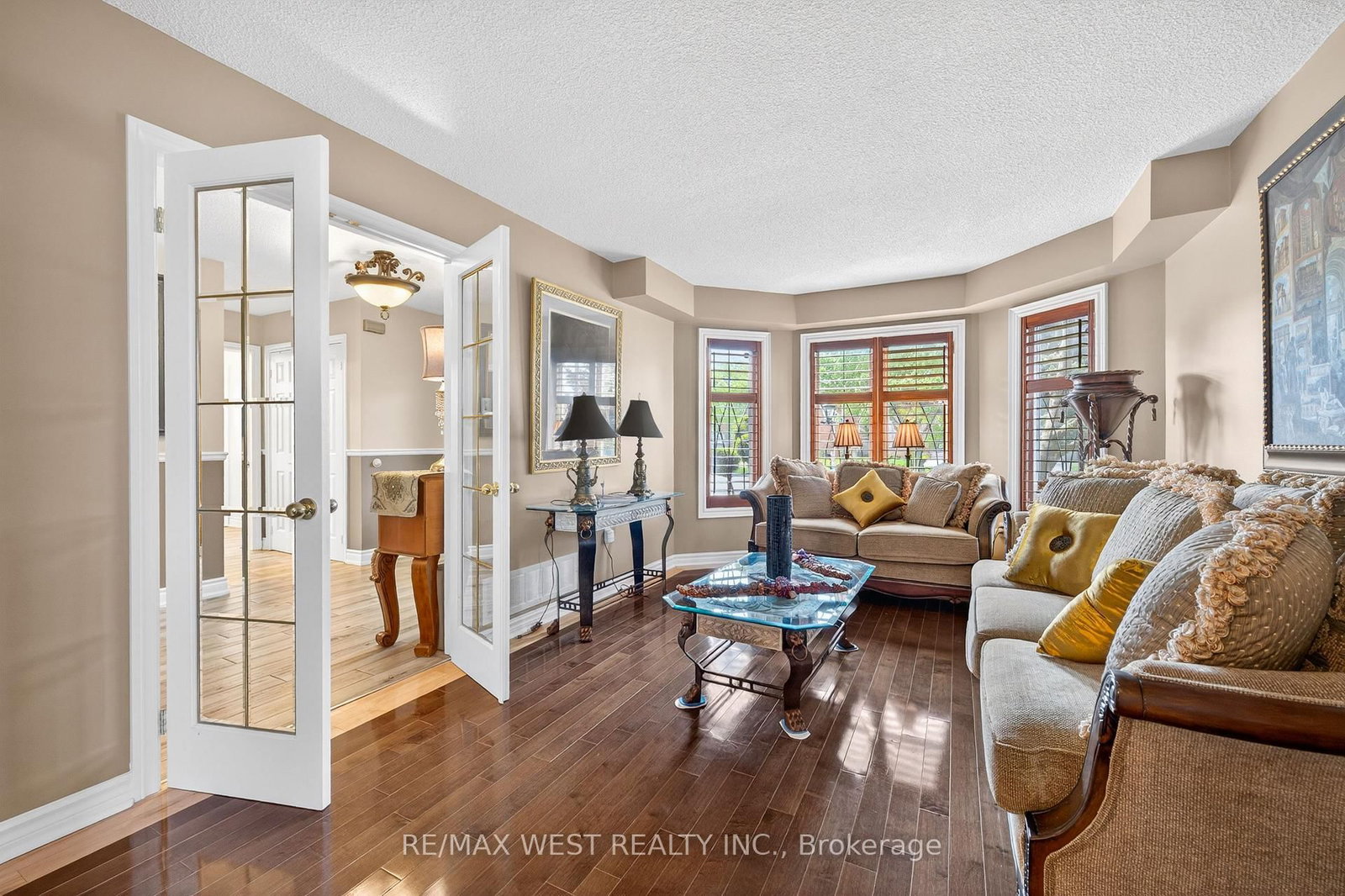 27 Golden Meadow Road • Barrie, ON photo 8