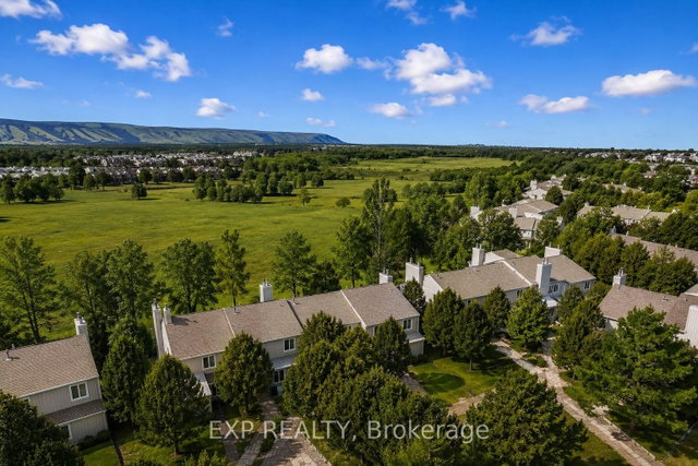 16 - 576 Oxbow Crescent