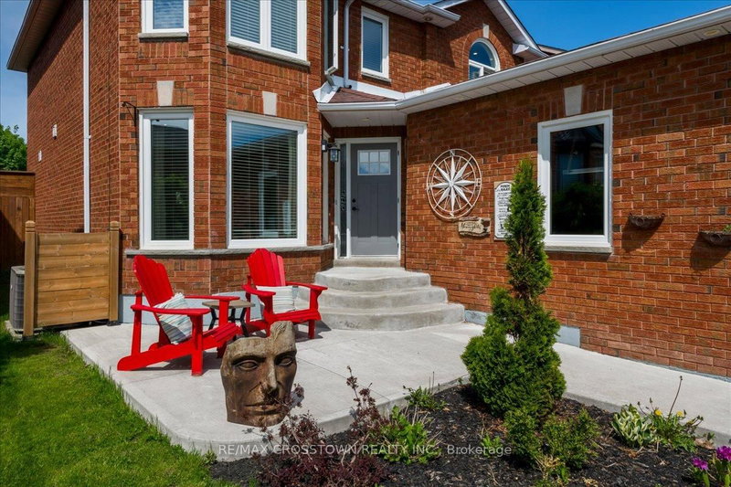 92 Golden Meadow Road