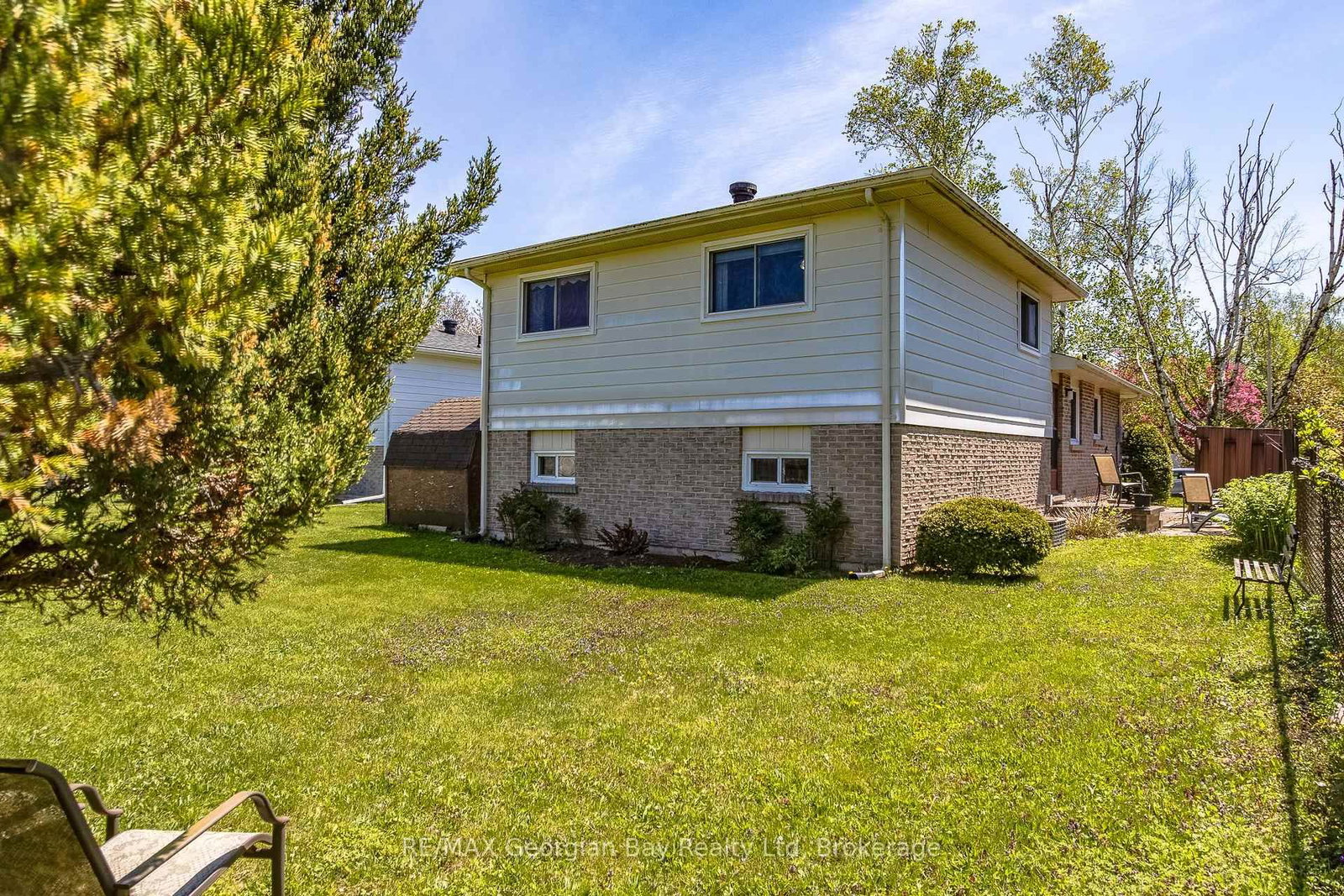 1010 Glen Eagles Crescent • Midland, ON photo 22