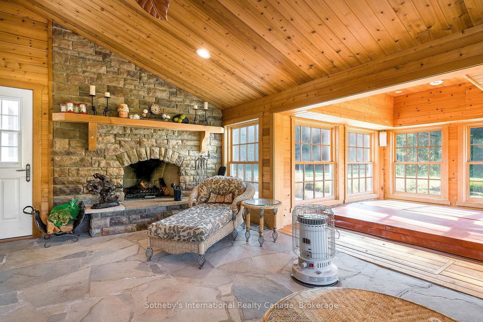 7781 Poplar Side Road • Clearview, ON photo 14