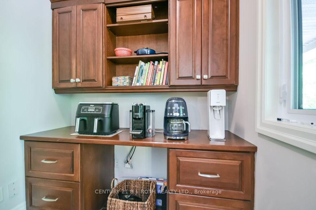 33 Reilly's Run • Springwater, ON photo 18