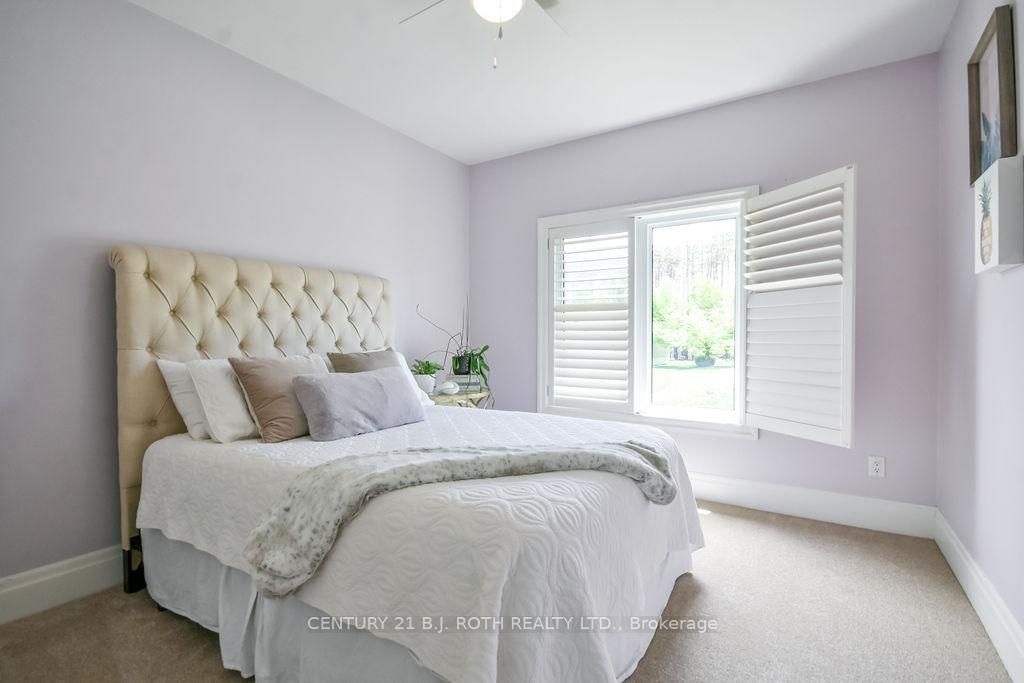 33 Reilly's Run • Springwater, ON photo 26