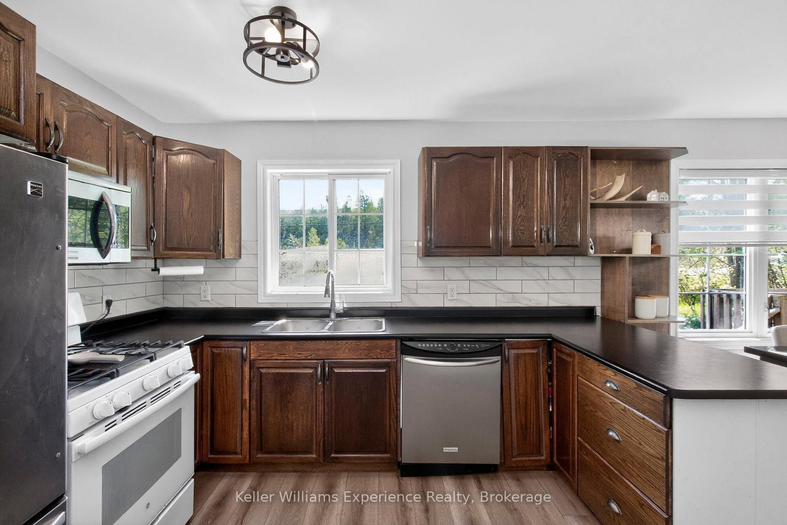 2555 Hodgins Road • Severn, ON photo 13