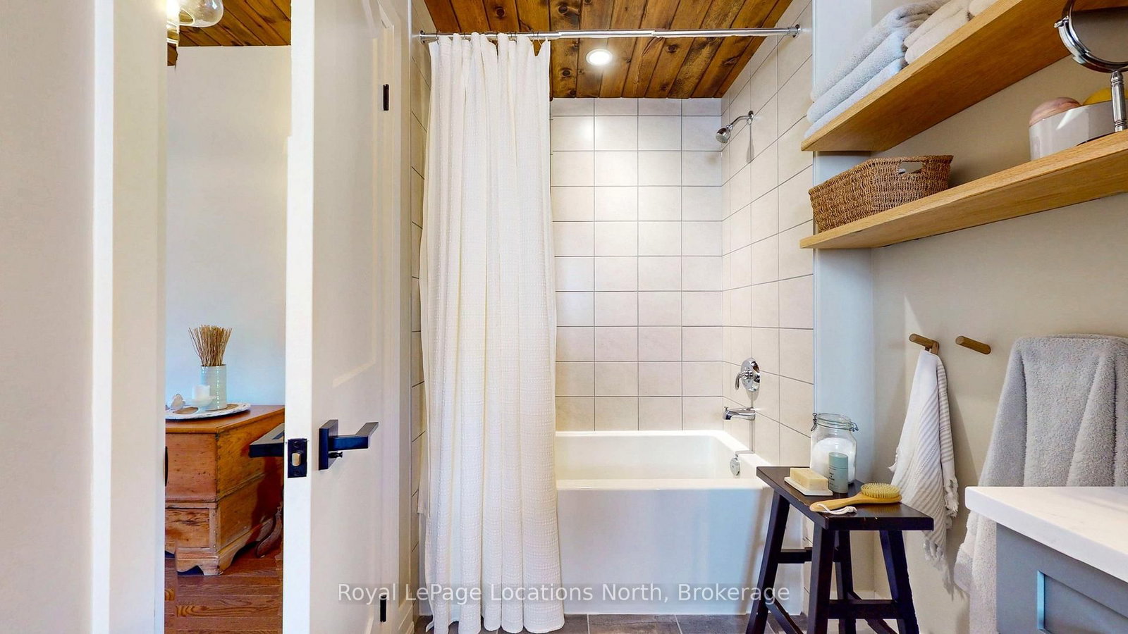 70 Plewes Drive • Collingwood, ON photo 21