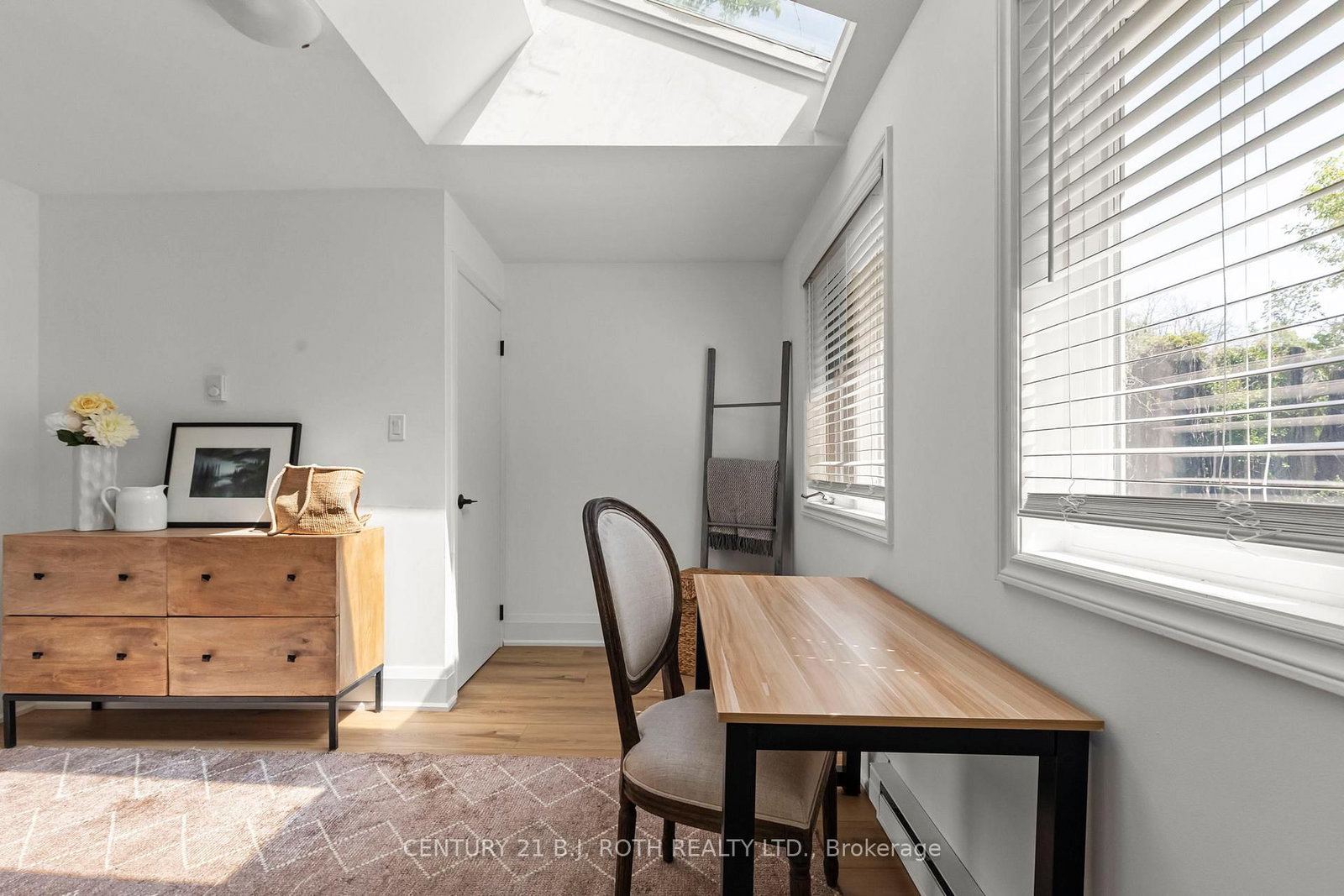 13 Nelson Square E • Barrie, ON photo 37