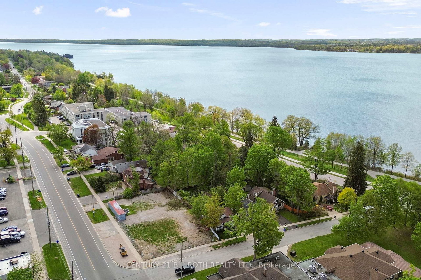 13 Nelson Square E • Barrie, ON photo 41