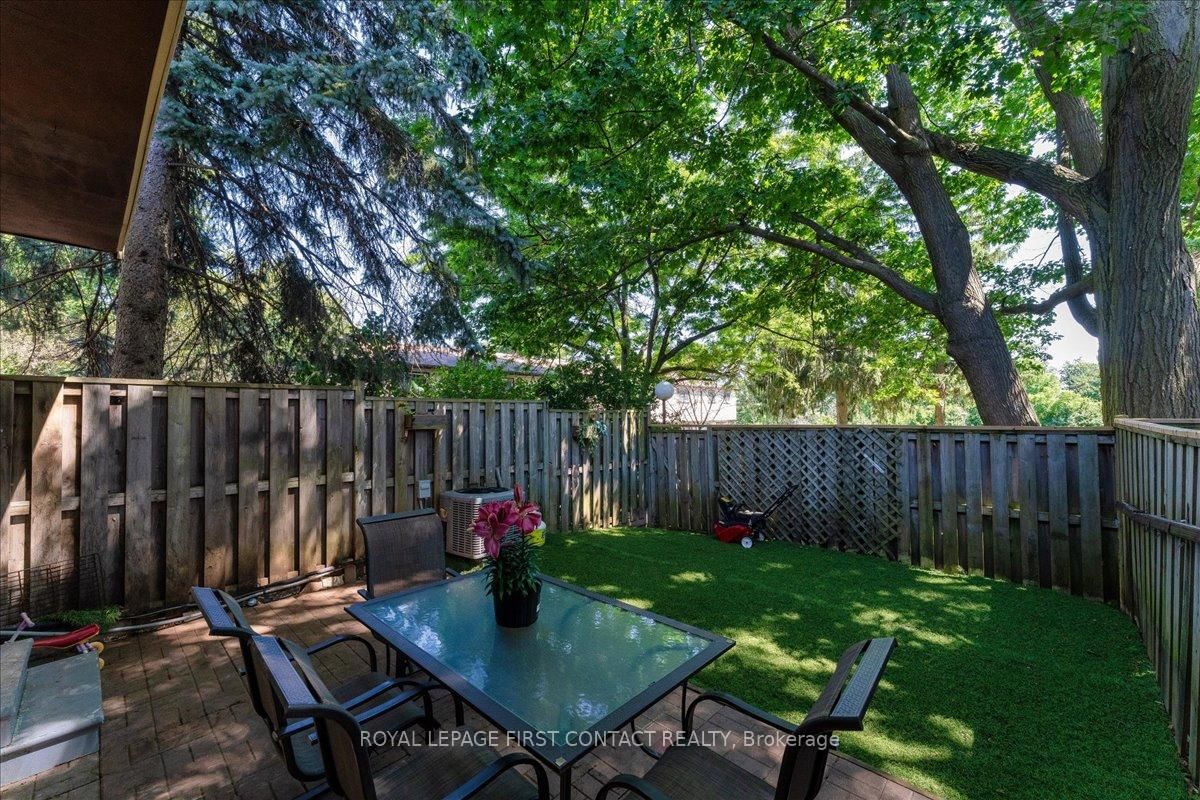 63 Ferris Lane • #I7 • Barrie, ON photo 25