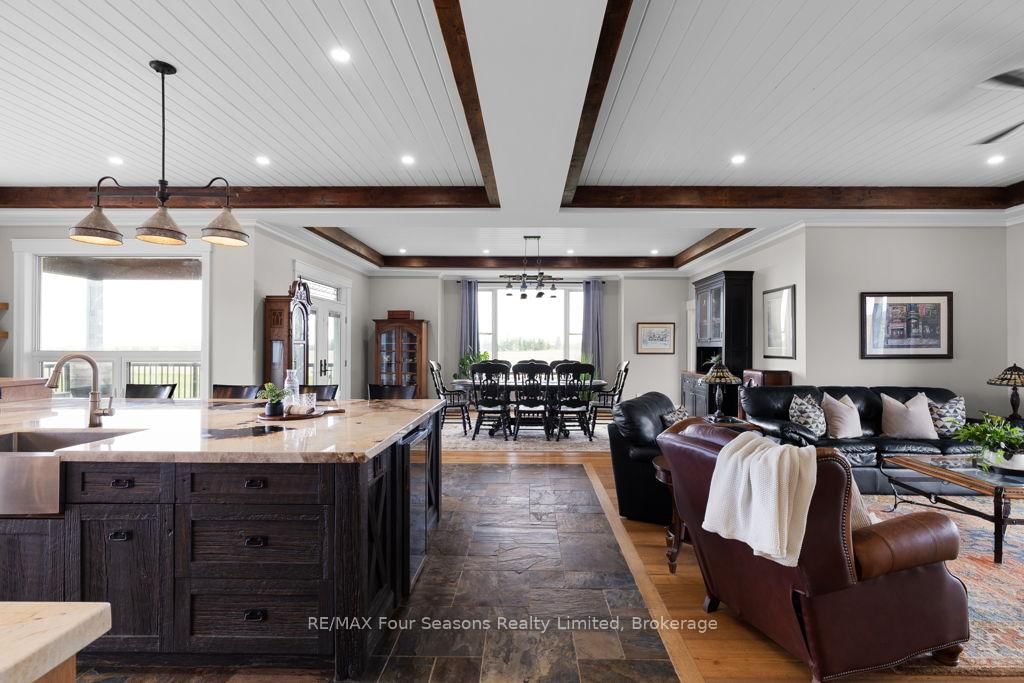 8672 County Rd 91 Road • Clearview, ON photo 12