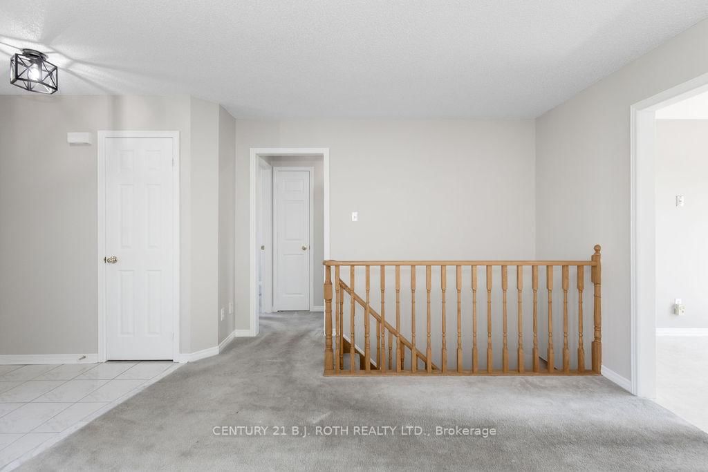 153 W Livingstone Street • Barrie, ON photo 21