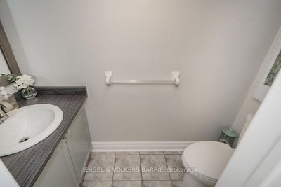84 Pickett Crescent — photo 4